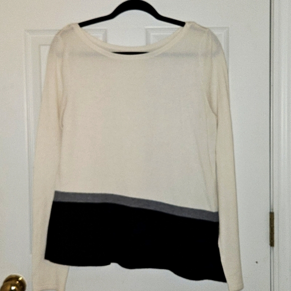 White House Black Market asymmetrical sweater, size L, excellent condition - Picture 1 of 1